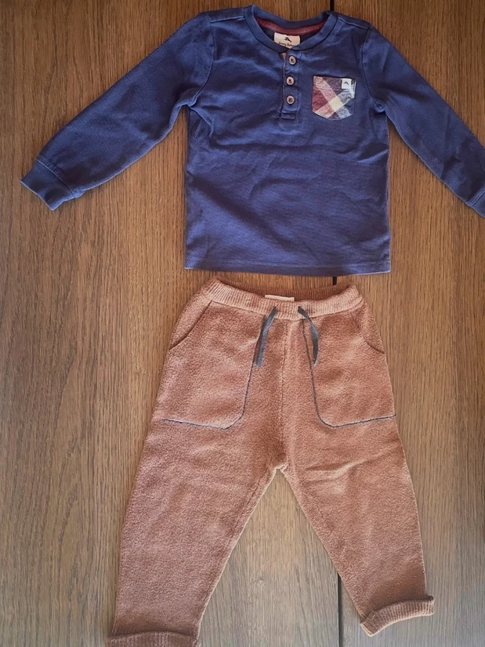 Tommy Bahama & Zara Boys 4Y 2-Piece Outfit Bundle Henley Shirt Jogger Pants